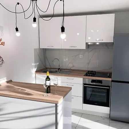 New Ema I Apartman